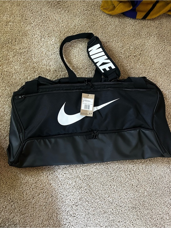 Nike Other - Nike Black Duffel Bag - Men's Travel & Gym